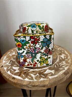Vintage made in Hong Kong Floral Pattern Ceramic Decorative Tin - Multicolor